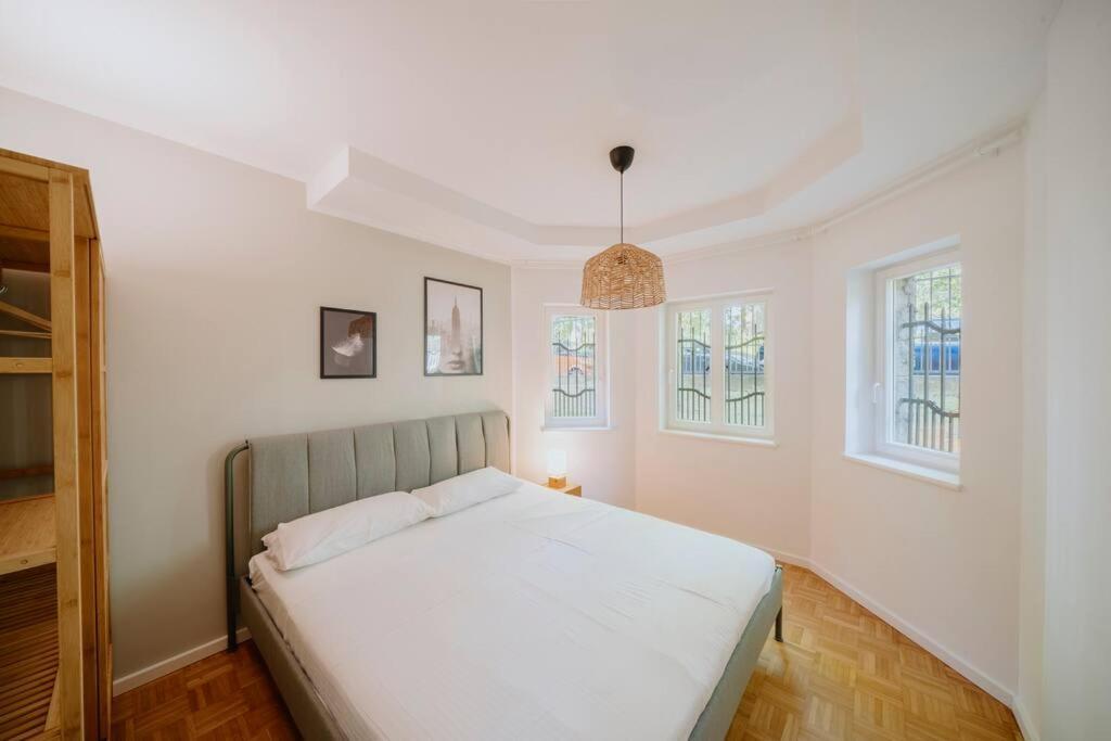 Parklounge In Historic Appartement Berlijn